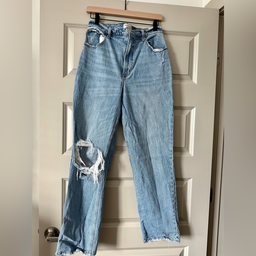 Abercrombie 90’s Ultra High Rise Straight Jeans